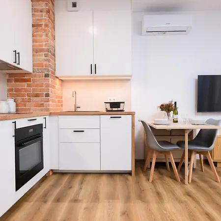 Spychalskiego - Parking, Balcony, Air Con - By Rentujemy Poznań