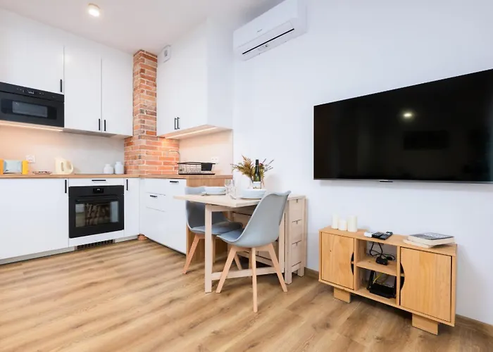 Spychalskiego - Parking, Balcony, Air Con - By Rentujemy